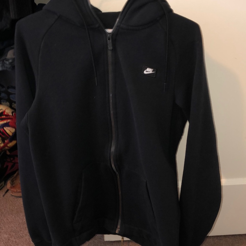 nike dri-fit sweater